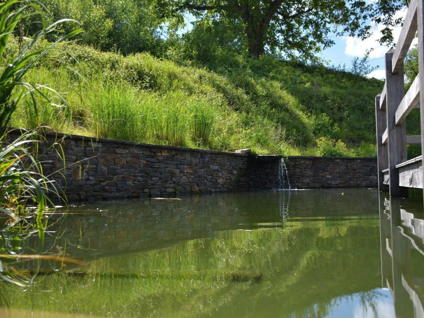 Cozy Holiday Home in Bièvre with Hot Tub