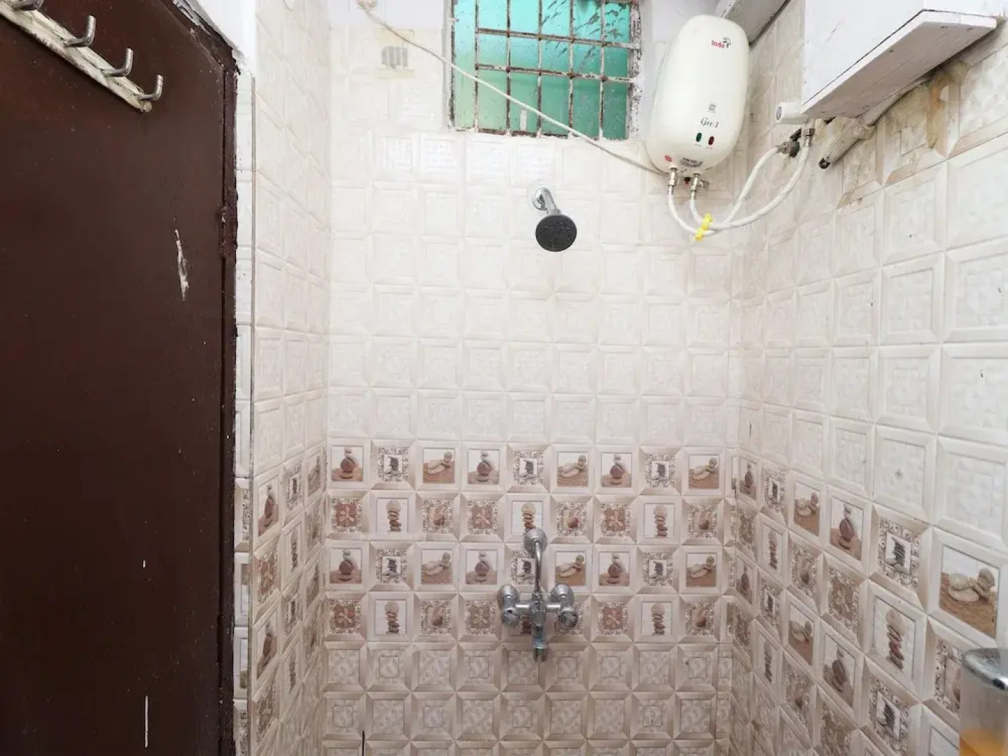 Landmark 3 By OYO Rooms