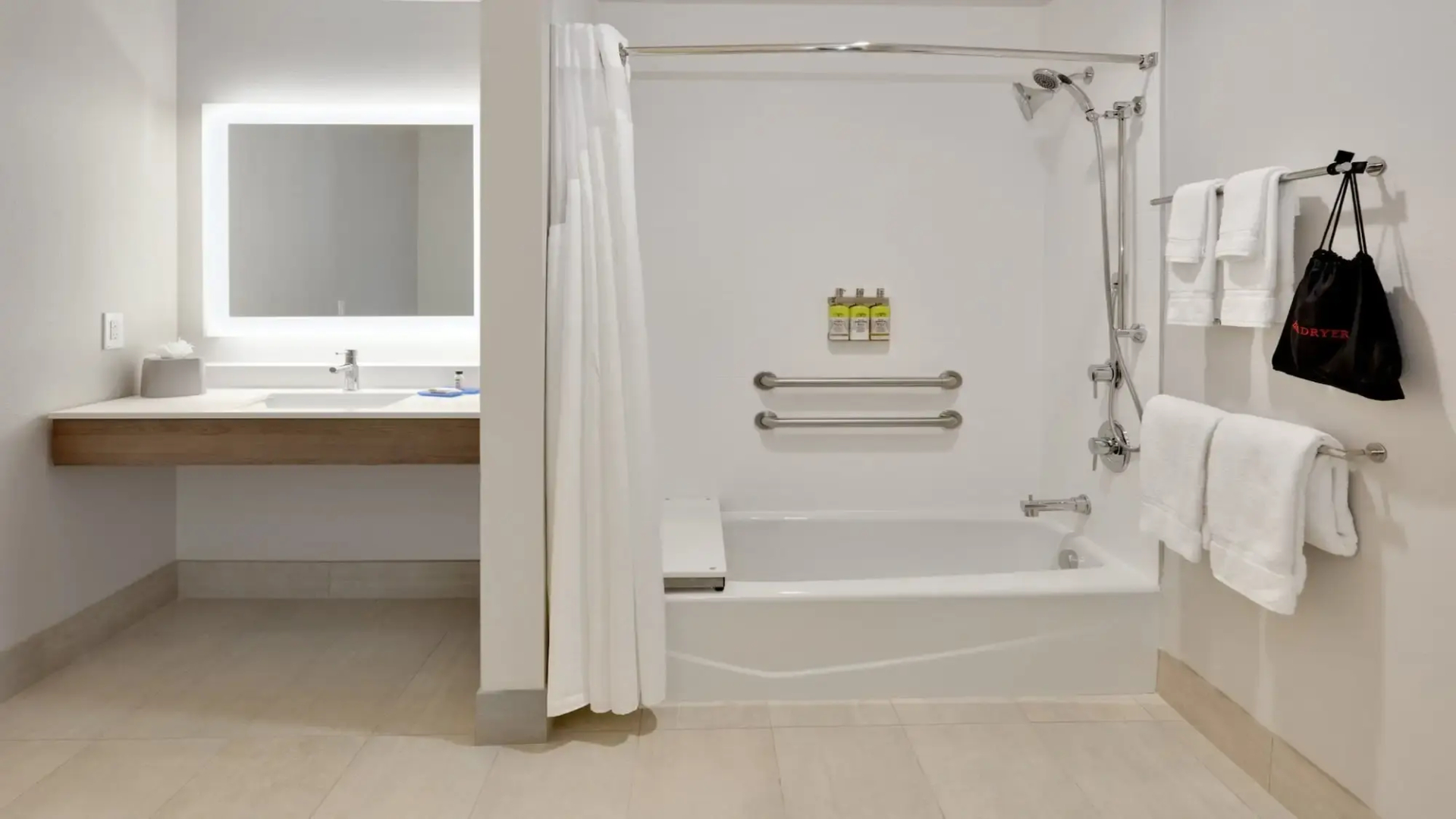 Holiday Inn Express & Suites Oklahoma City West-Yukon by IHG