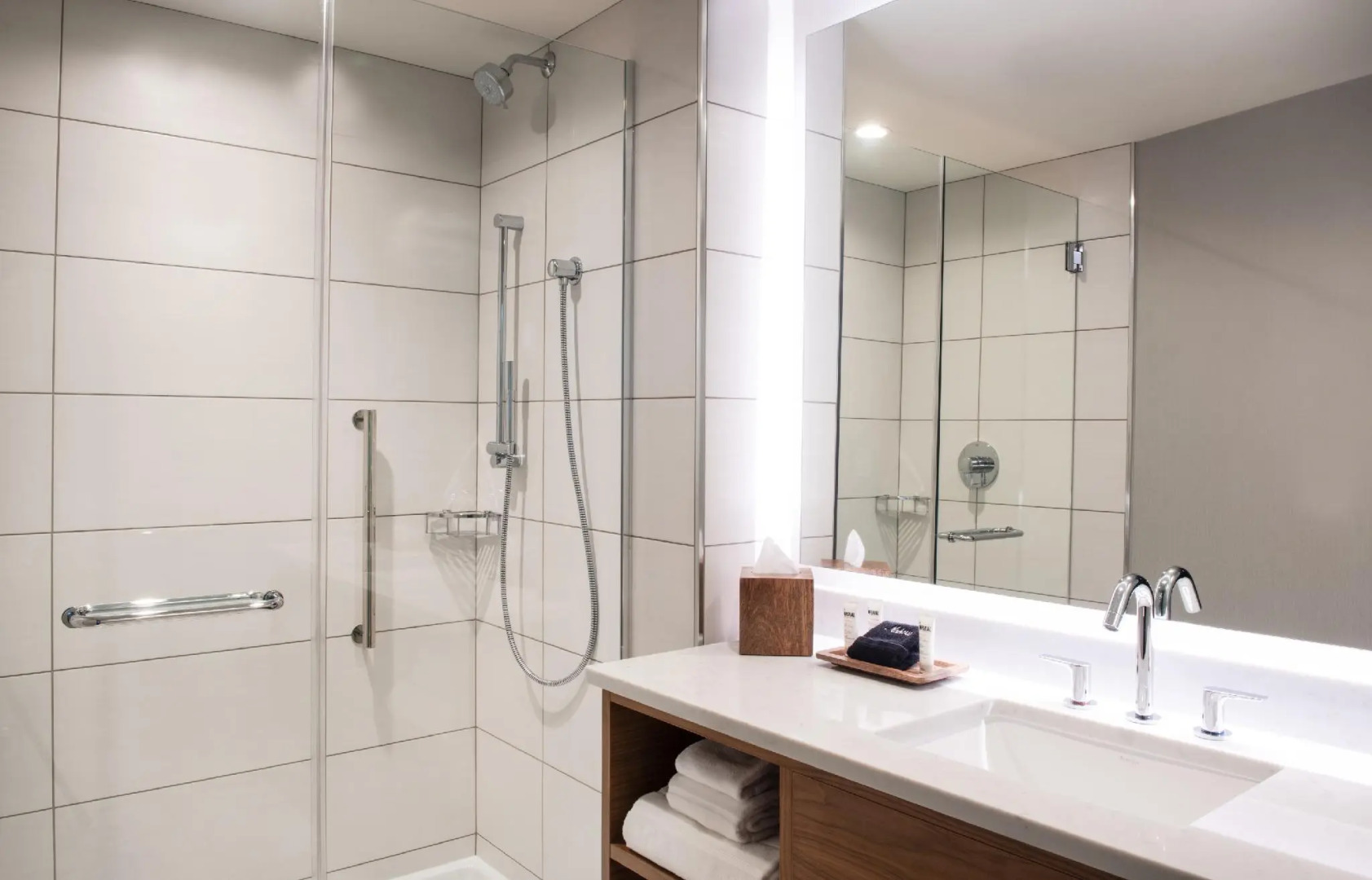 The Charter Hotel Seattle, Curio Collection by Hilton