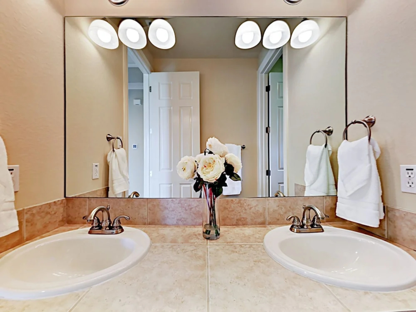 8413 Leander - 4 Br Home