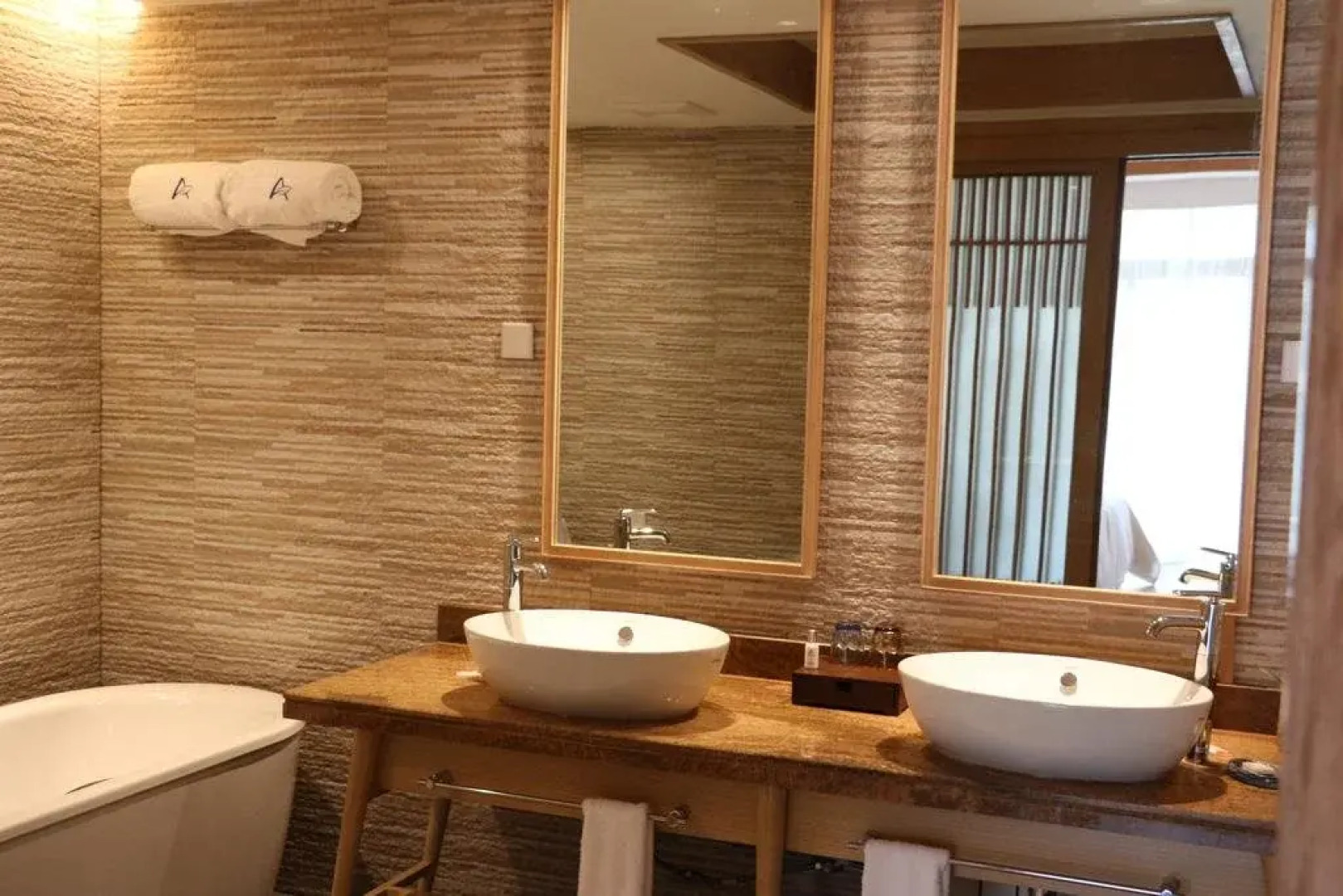 Arcadia International Resort Hotel