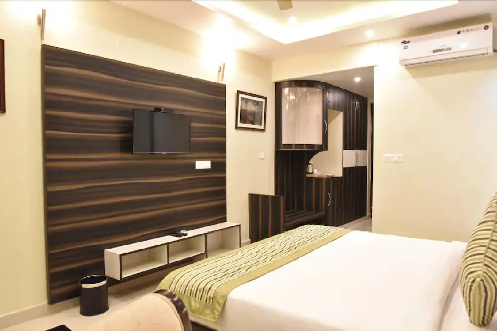 Citrus Classic Mcleodganj