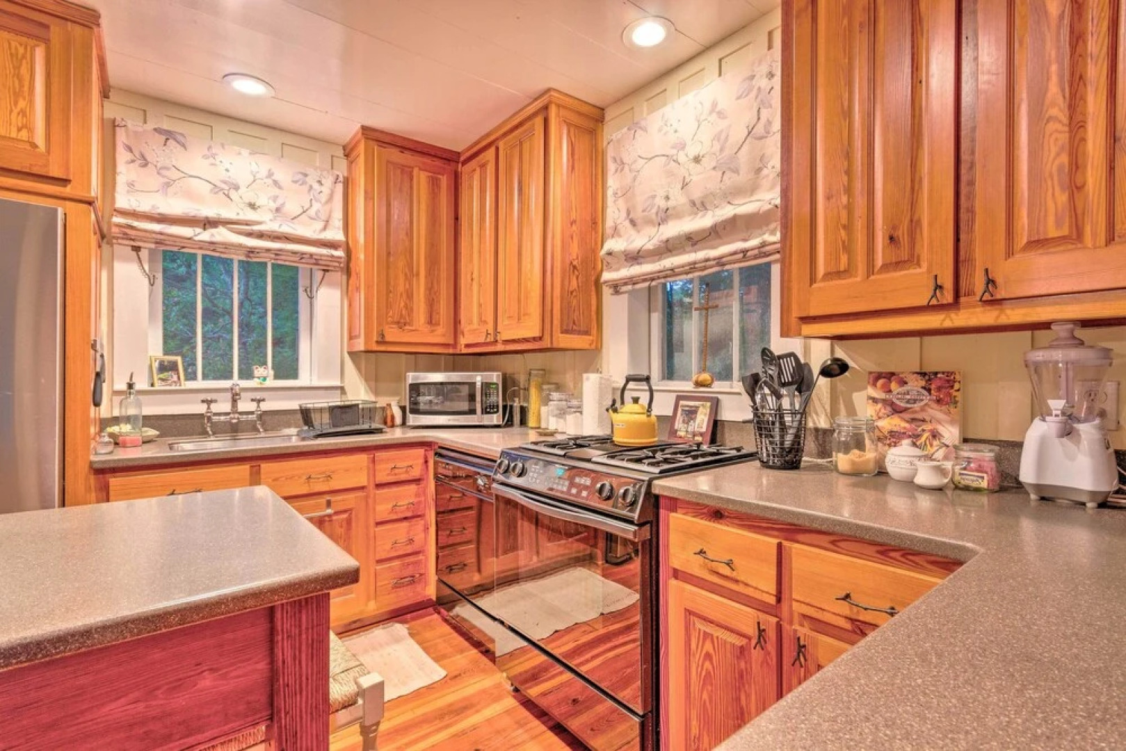 Waterfront Home w/ Boat Dock on Mirror Lake!