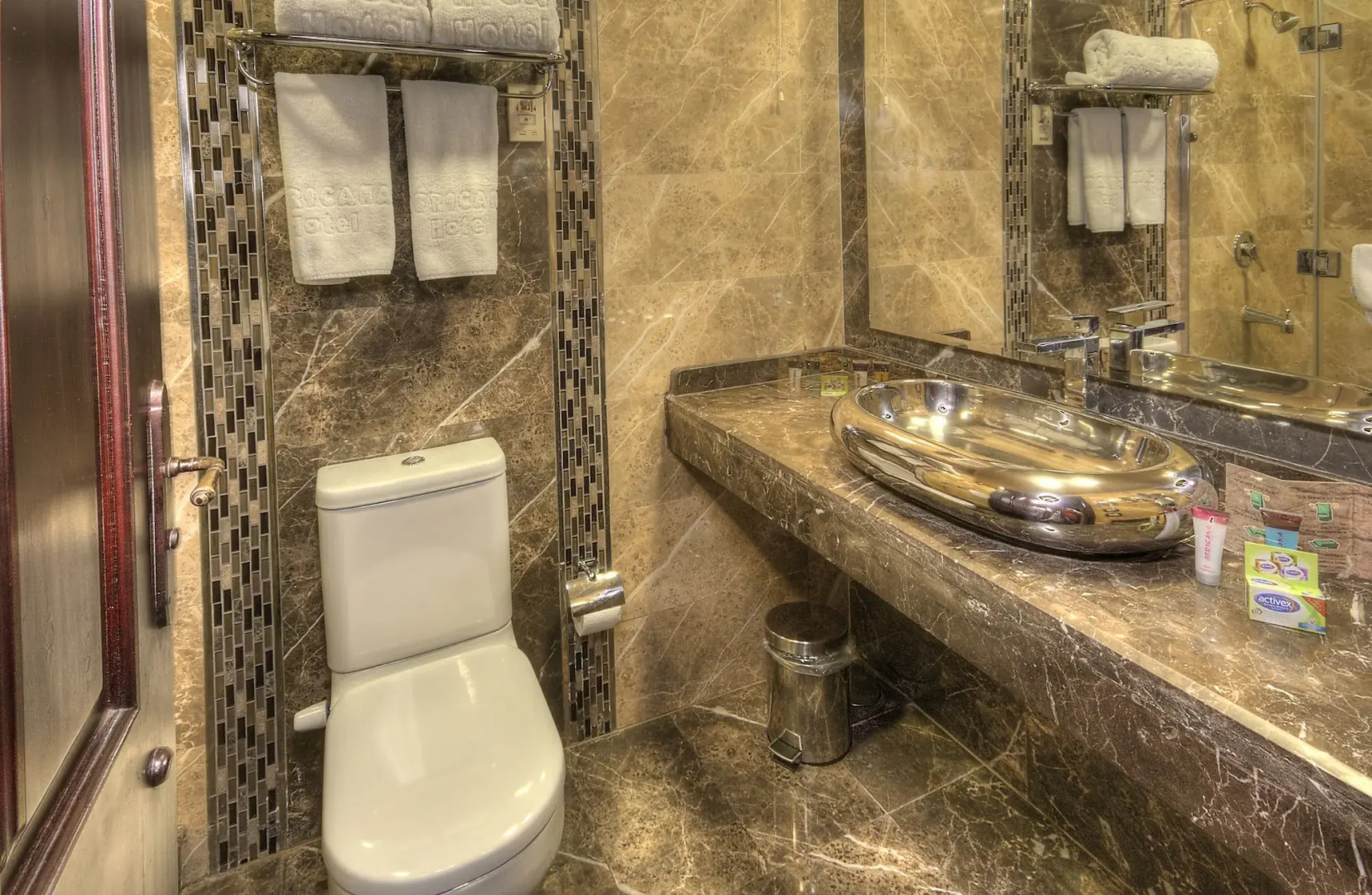 Africana Hotel & Spa