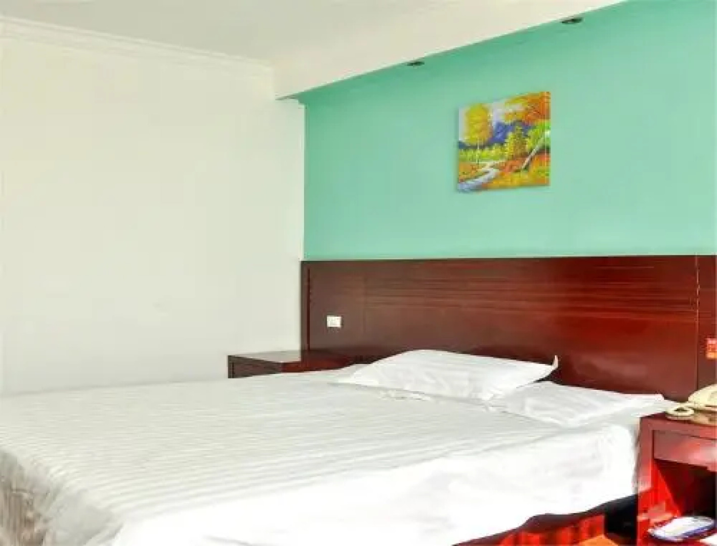 Dunhua Eastern Business Hotel