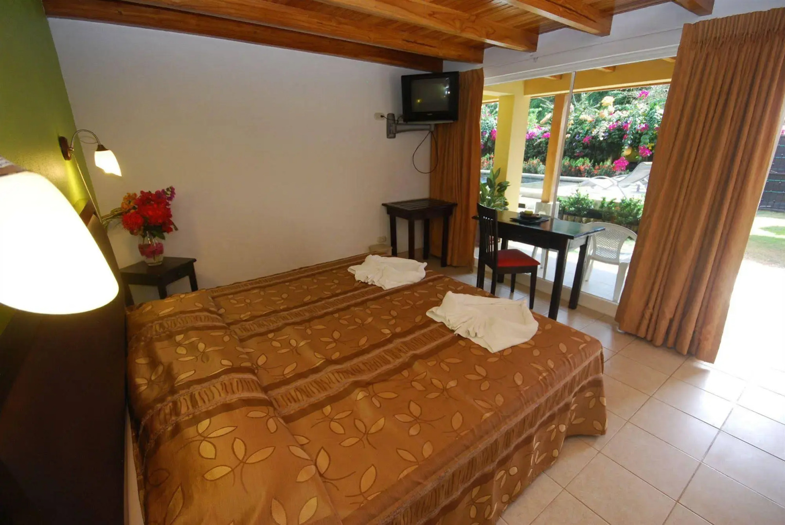 Bellavista Suites By Villas Verdes