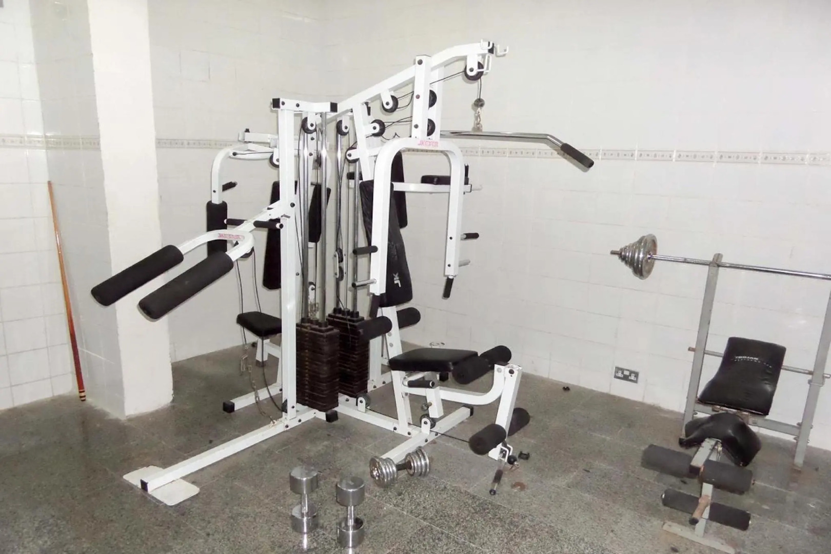 Manyxville Hotel & Suites