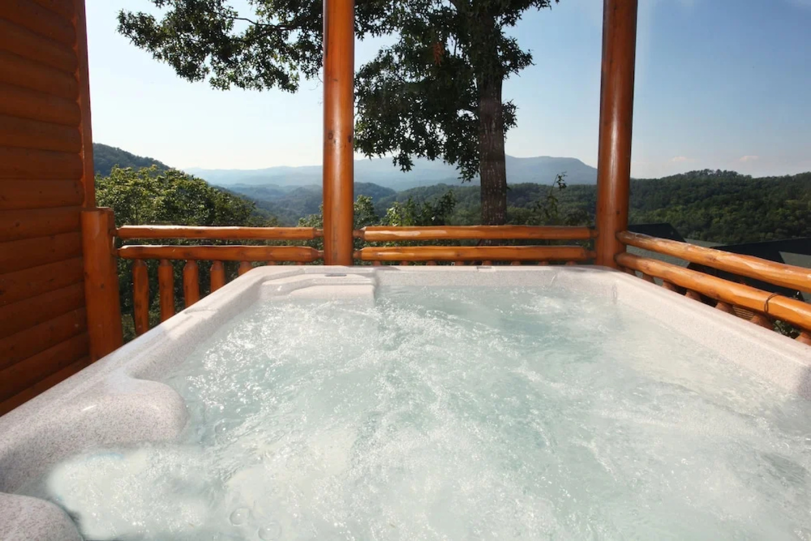 Paradise Mountain Pool Lodge