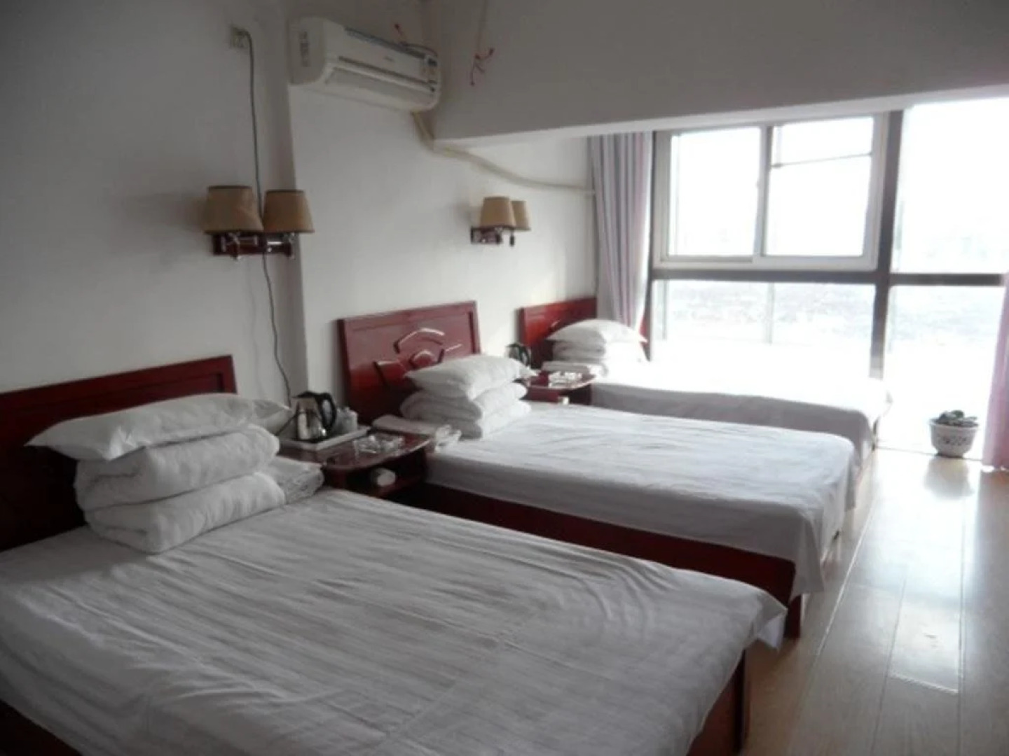 Changbai Mountain Xinhui Fashion Hotel