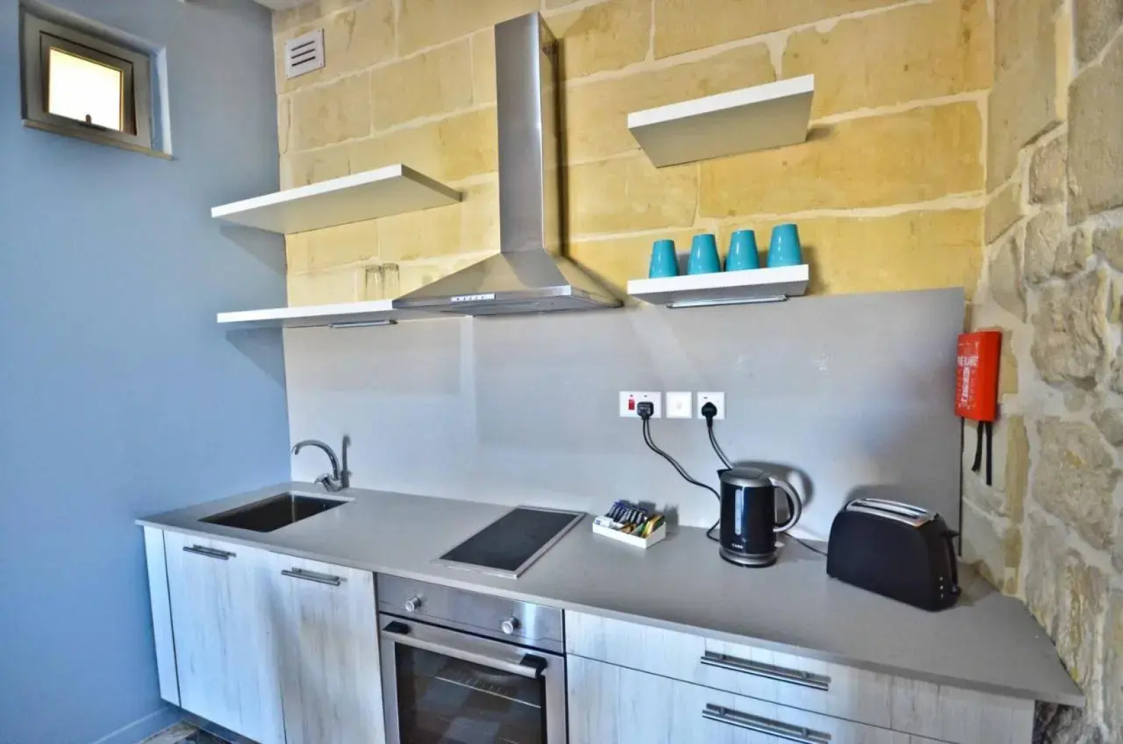 Eight Point Living 6B