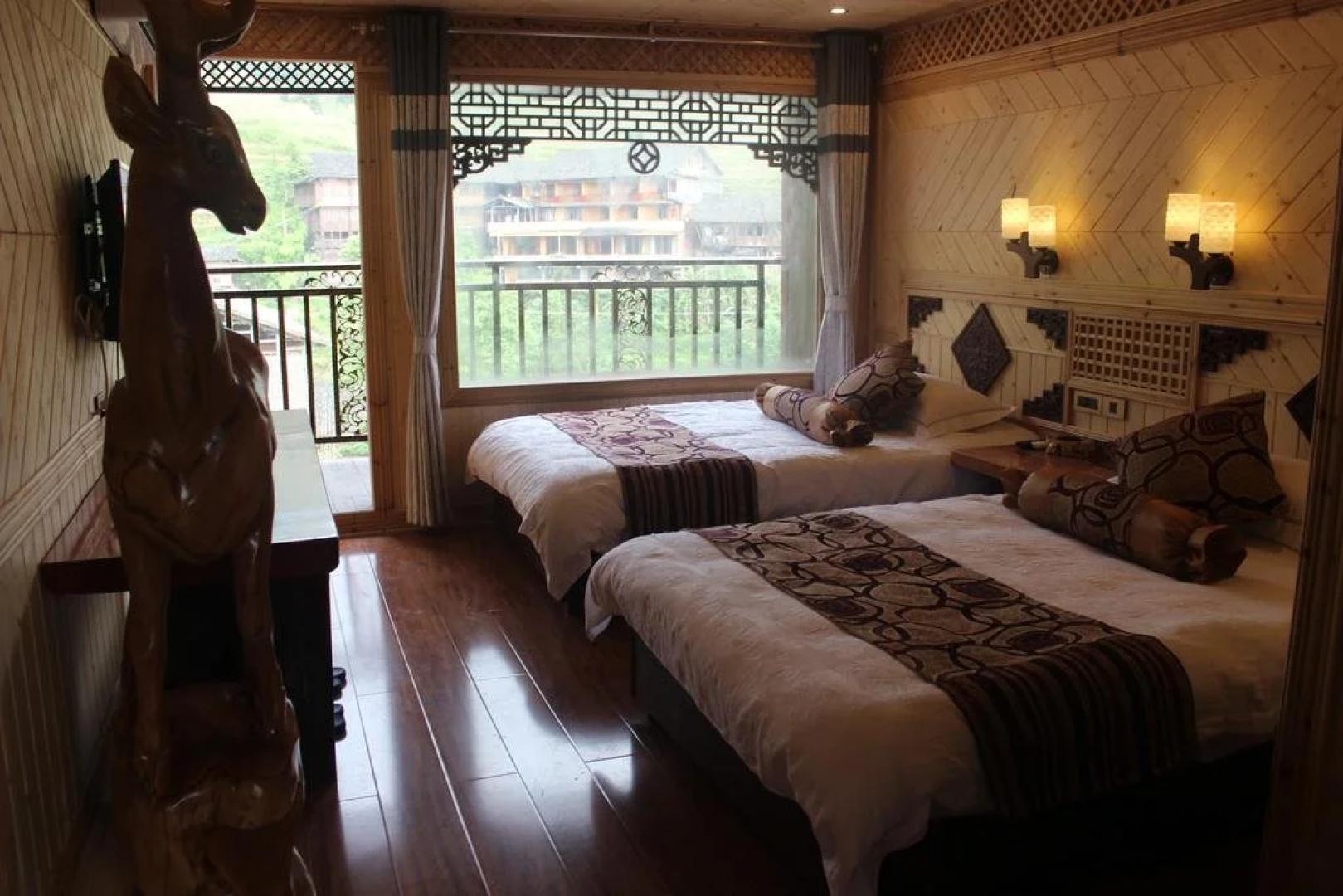 LongShenglongji Hotel