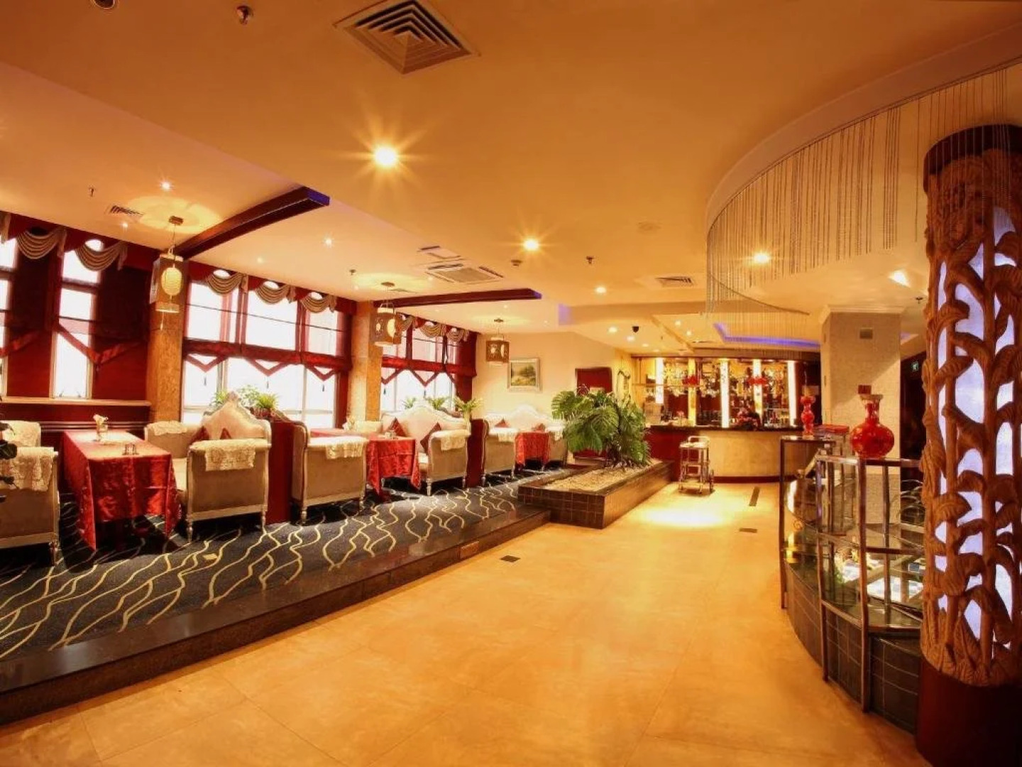 Enraton International Hotel