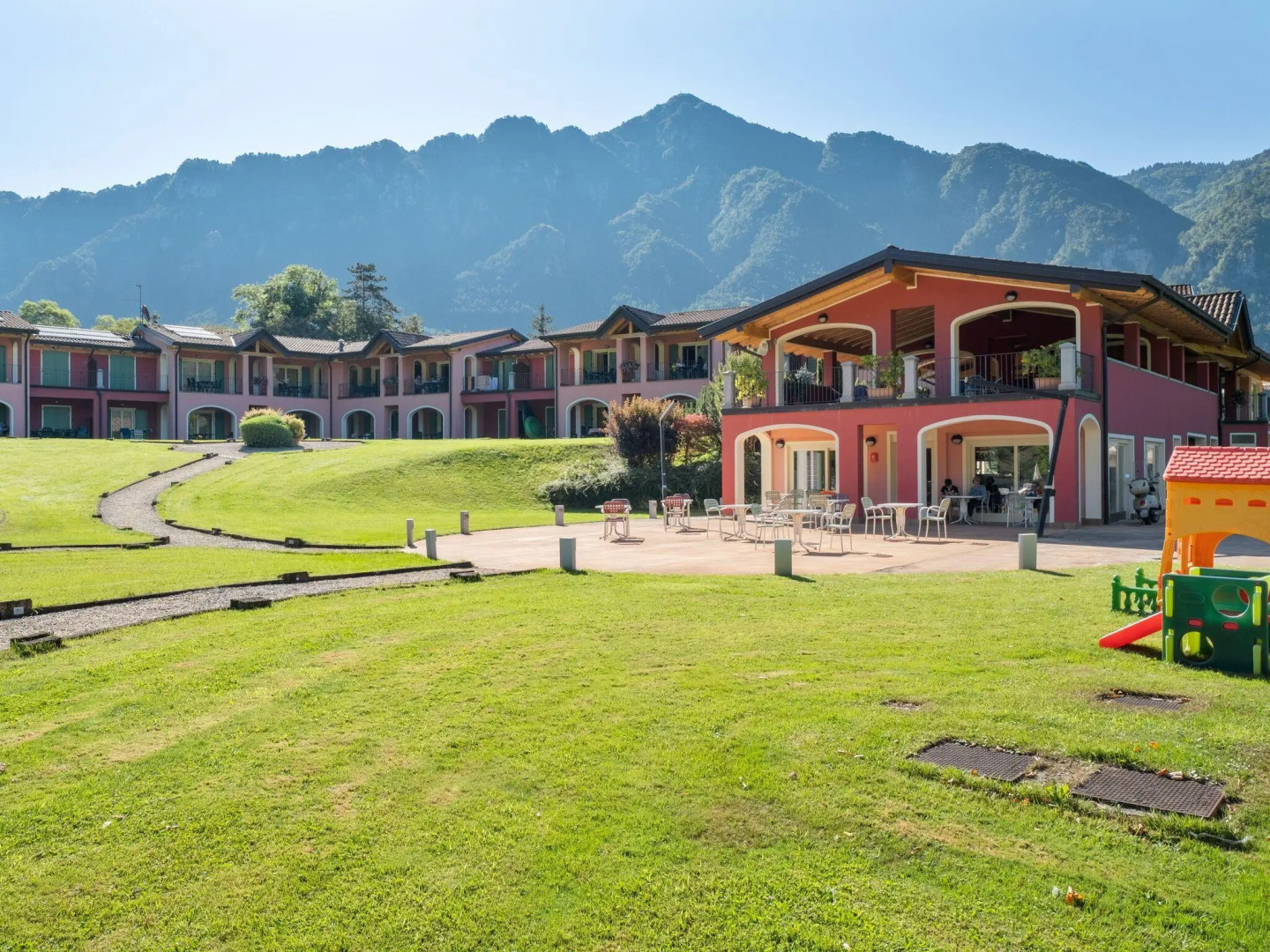 Apartment on Lake Idro With Pool