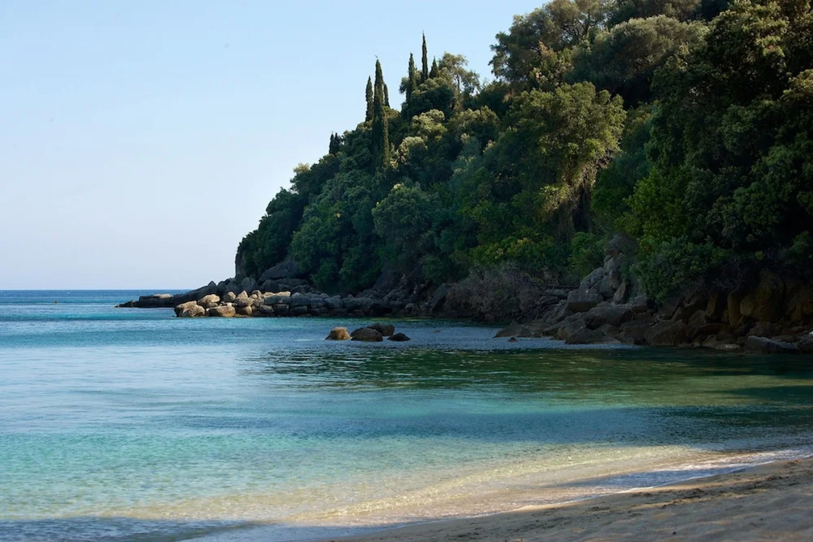 Lichnos Beach Hotel & Suites