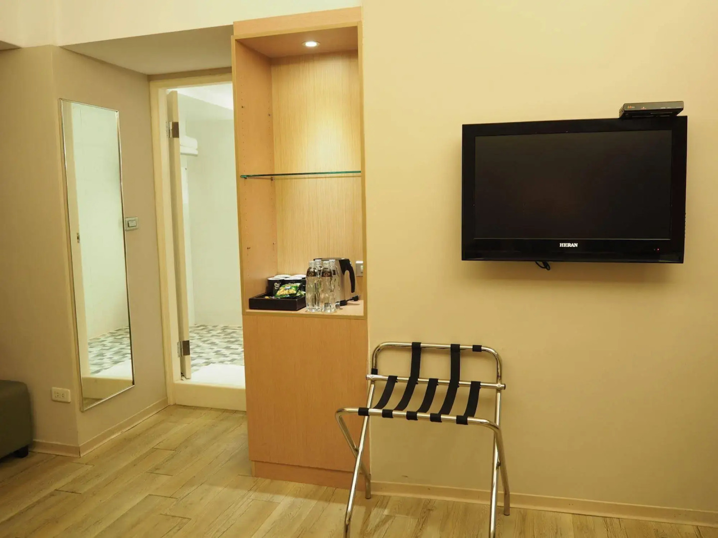 The Riverside Hotel Esthetics