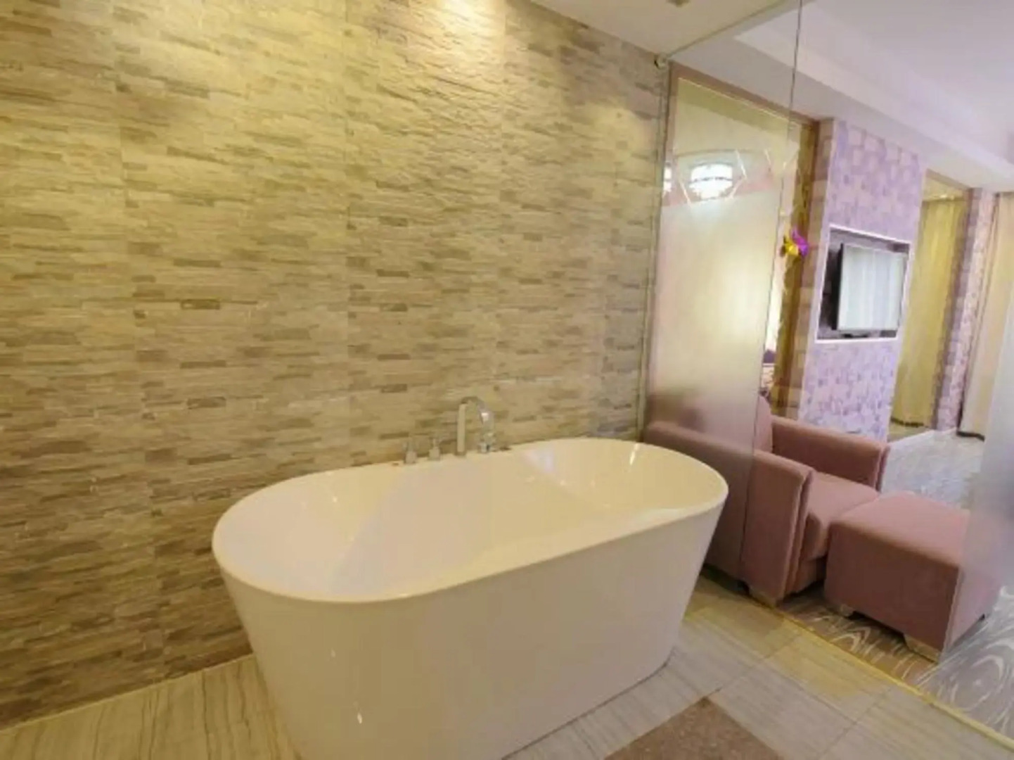 Yicheng Chain Hotel Feicheng Bus Station