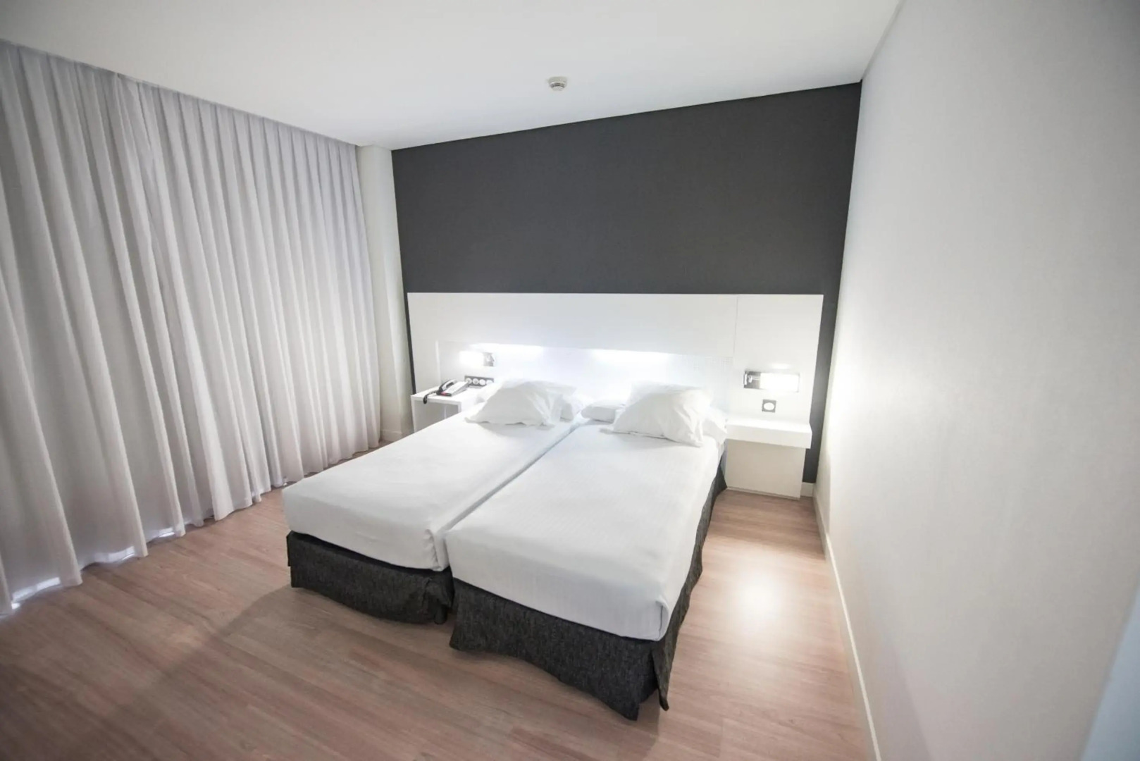 Отель Aurasia Design