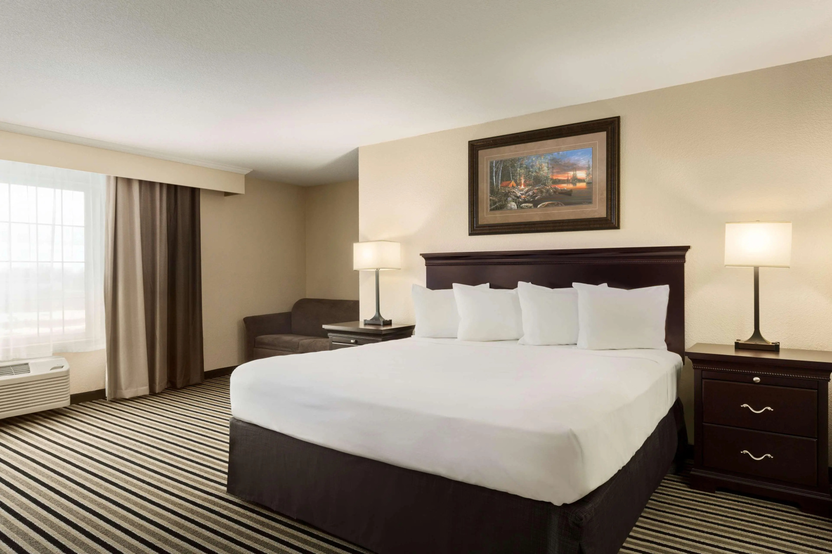 Country Inn & Suites By Radisson, Little Falls, Mn