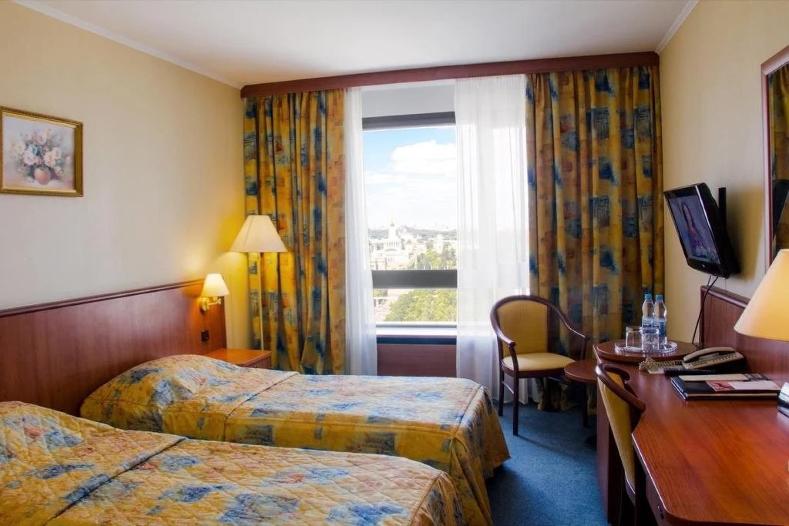 Космос Клуб 4*