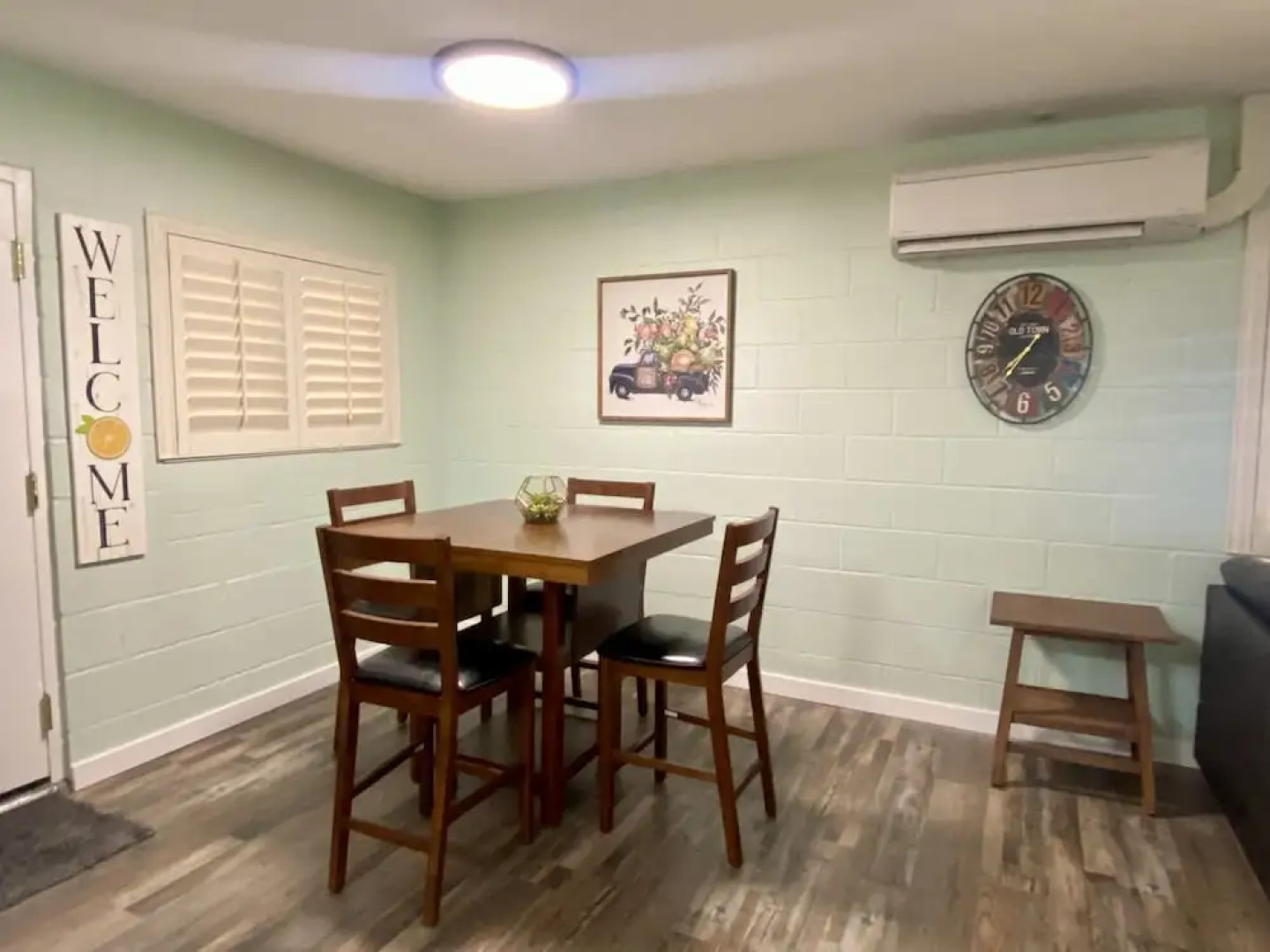 Holiday Motel & RV Park