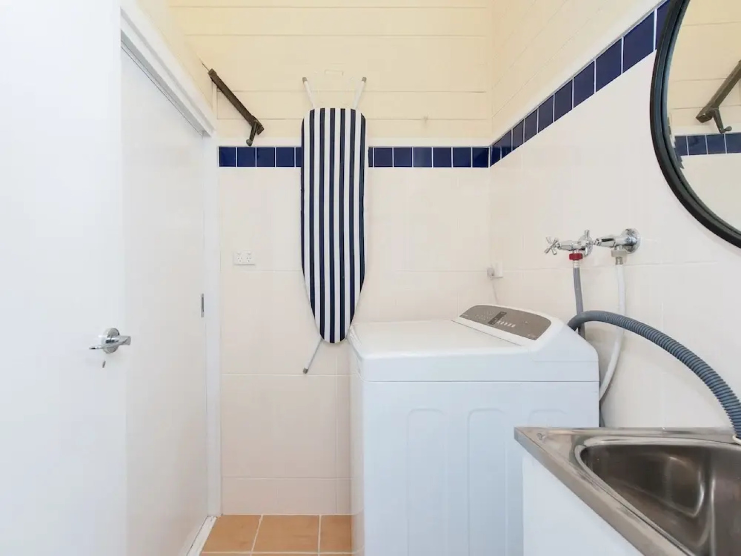 Sandy Point Road, 51