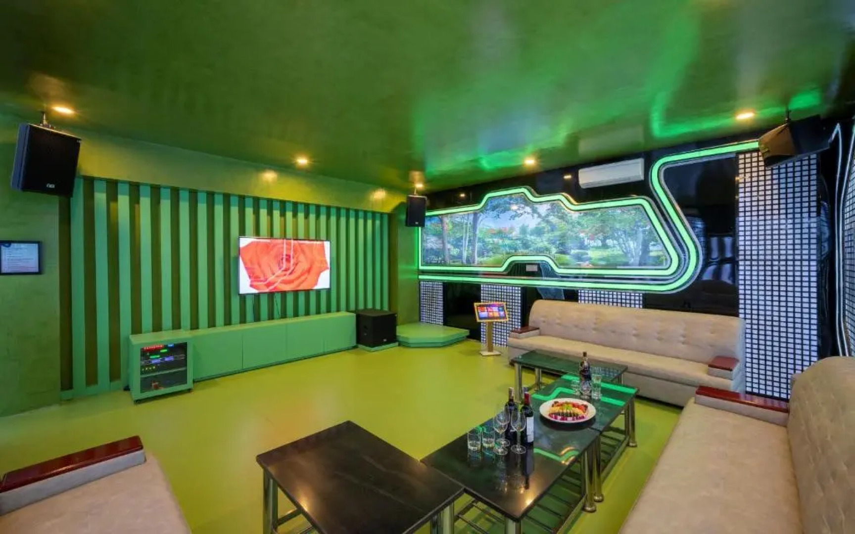 Carmelina Beach Resort