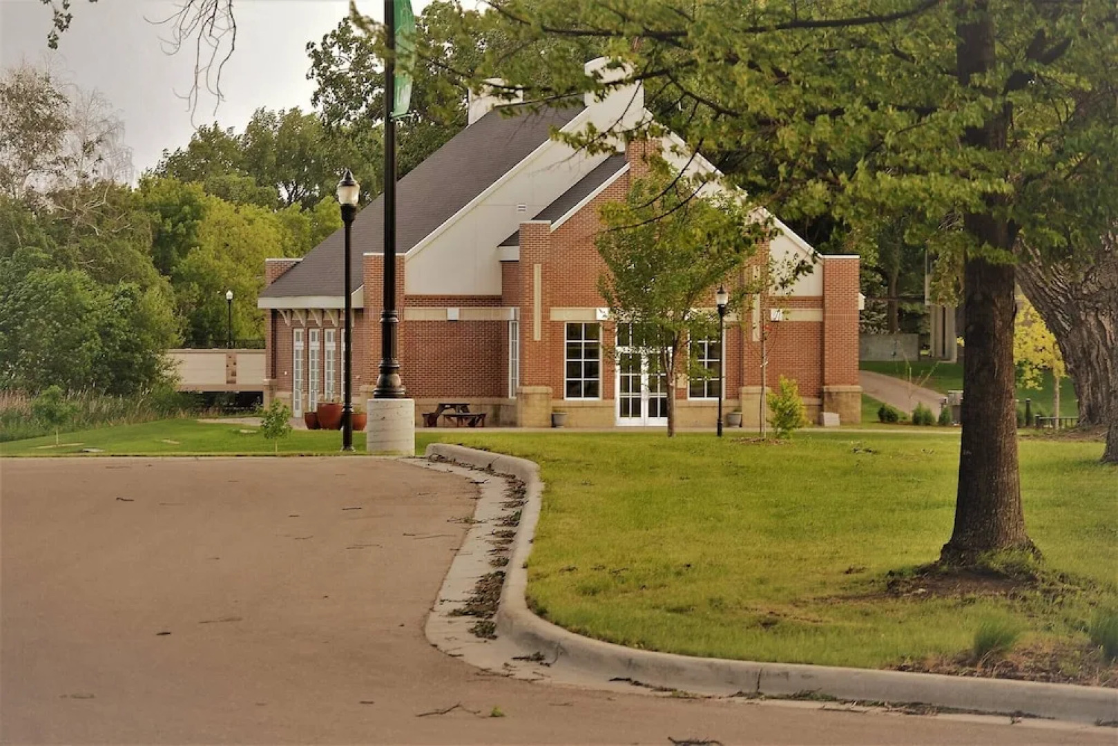 The Gateway - a Beautiful Relaxing Three Bedrooms Apartment