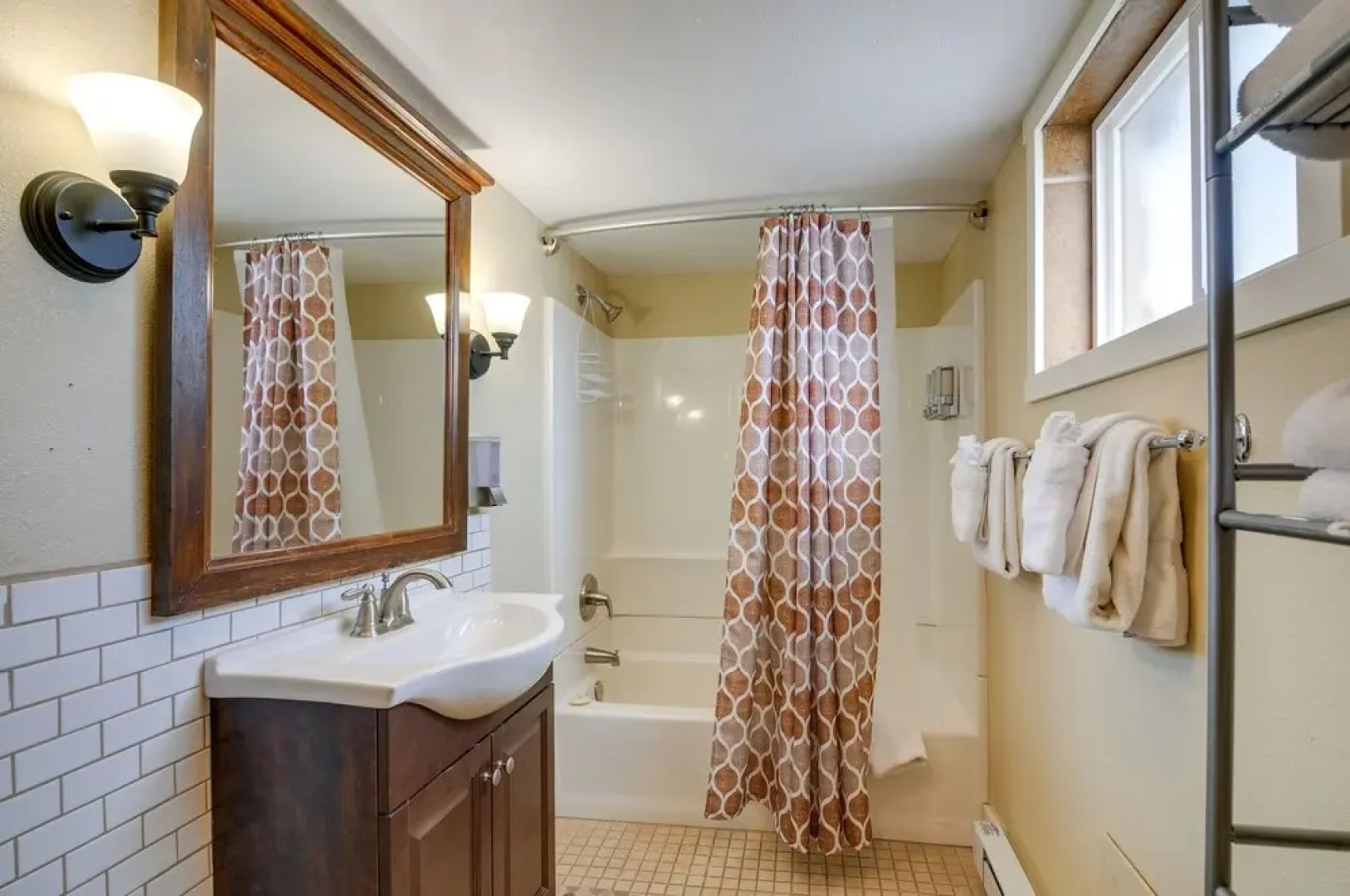 Cozy Historic Home w/ Games, Near Bryce Canyon!