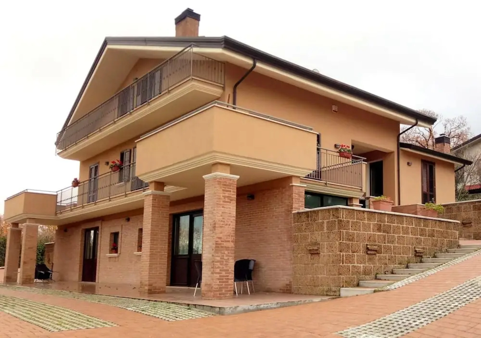 Apartment With 3 Bedrooms in Avellino, With Wonderful Mountain View, Shared Pool and Enclosed Garden