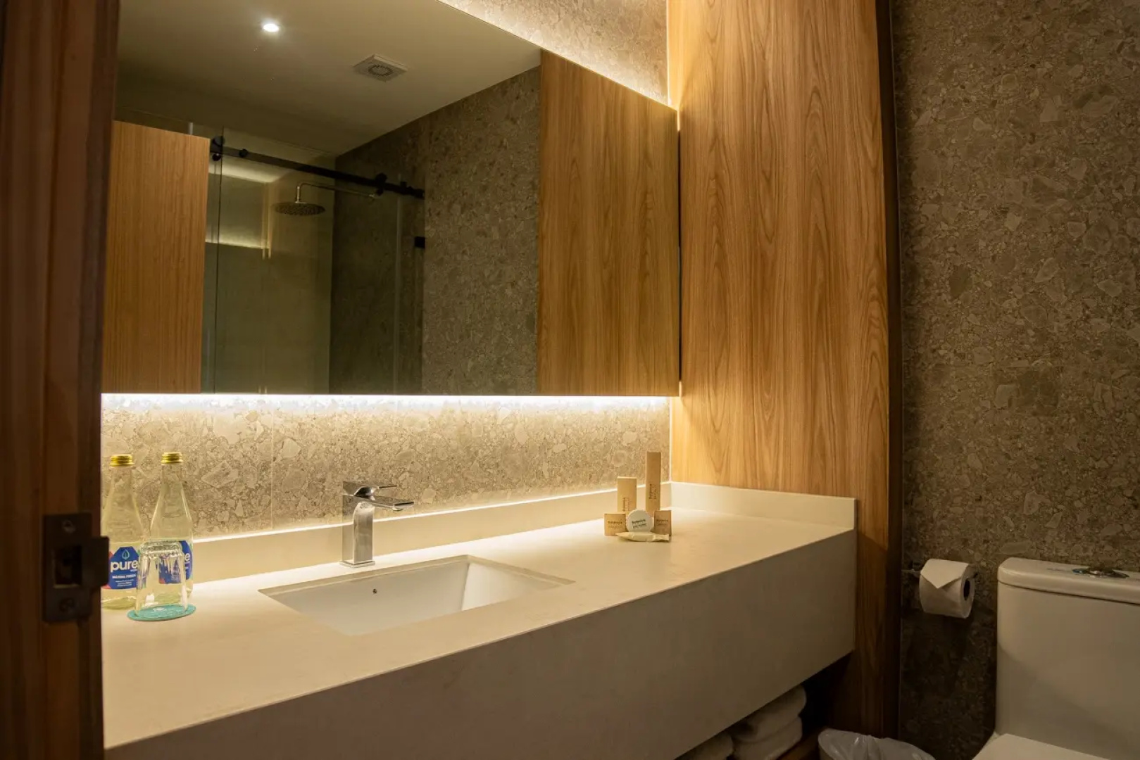 Mantahost Hotel