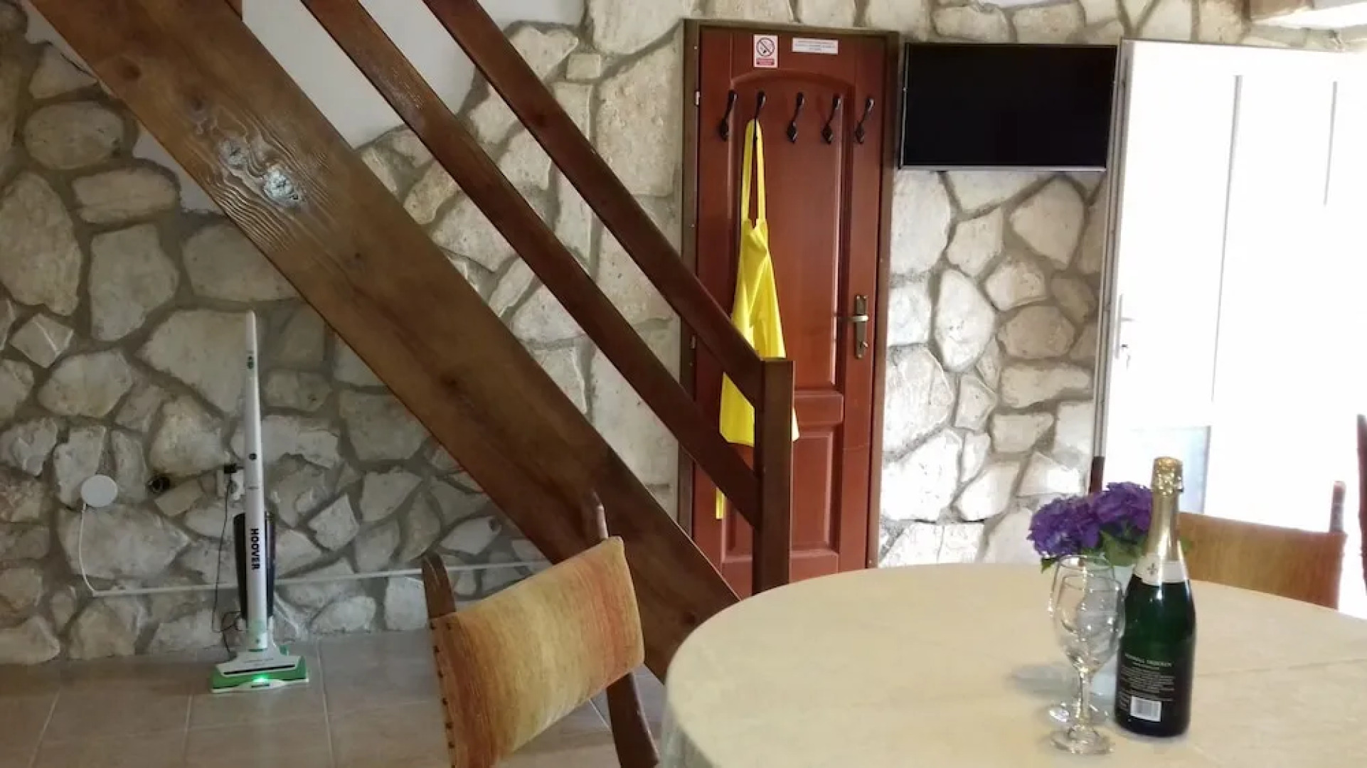 Apartment With one Bedroom in Tribanj, With Enclosed Garden and Wifi -