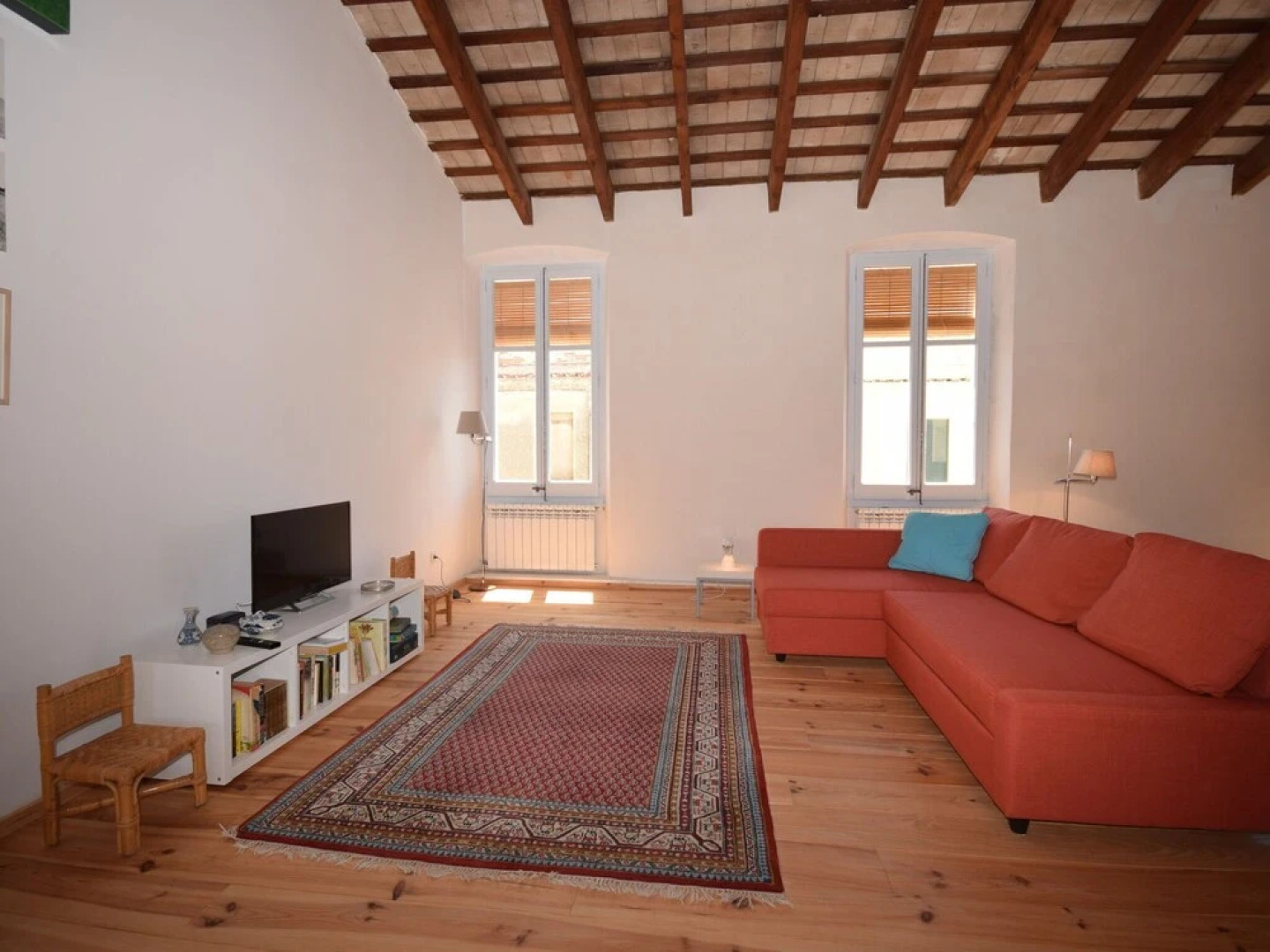 Beautiful, Authentic House With Large Patio and Swimming Pool, Near the Beach