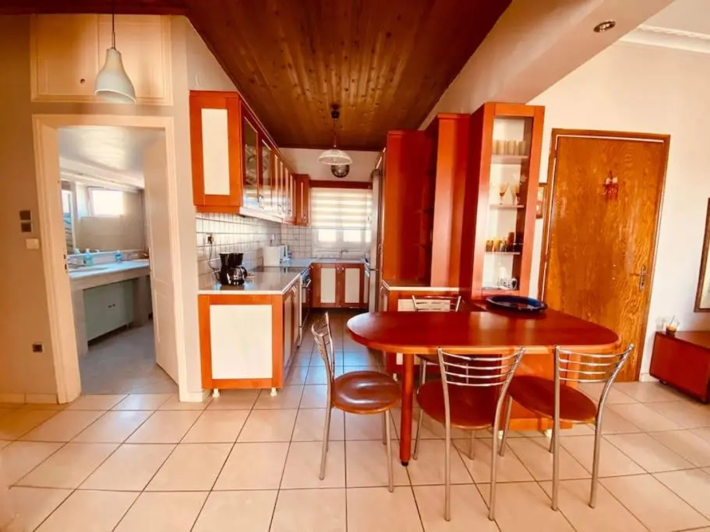 Spacious central flat