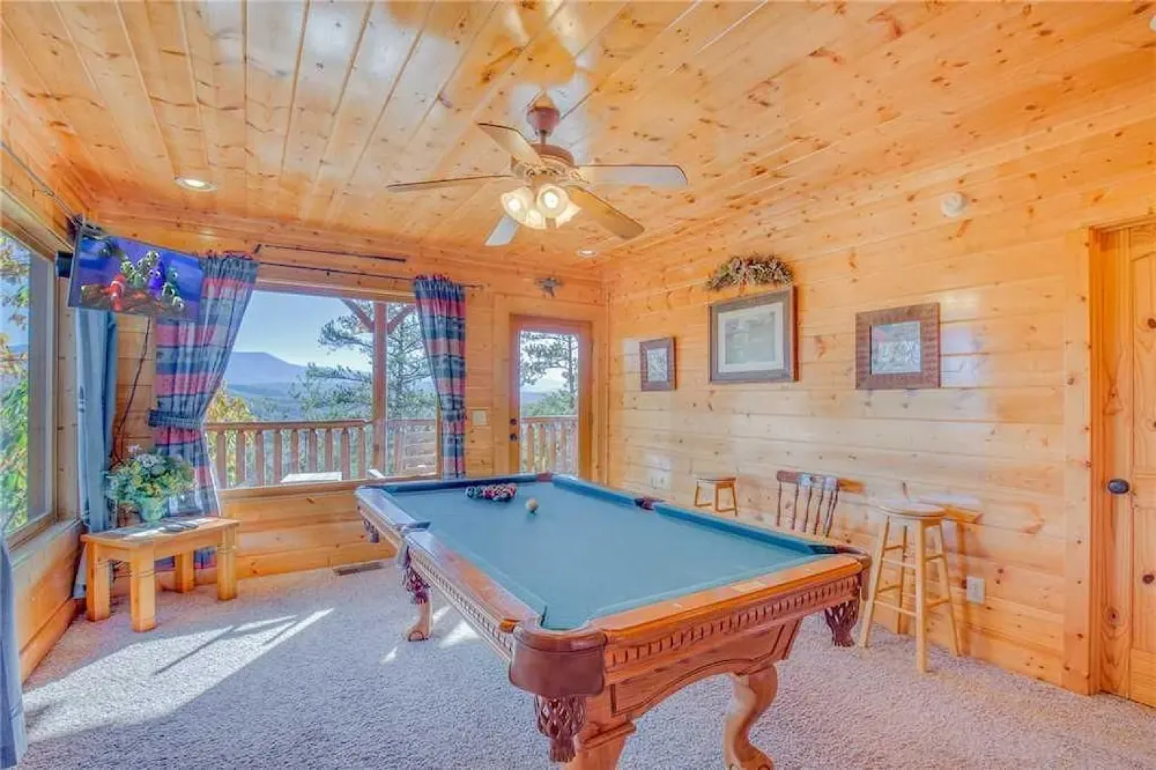 Misty Blue 1 Bedroom Home with Hot Tub