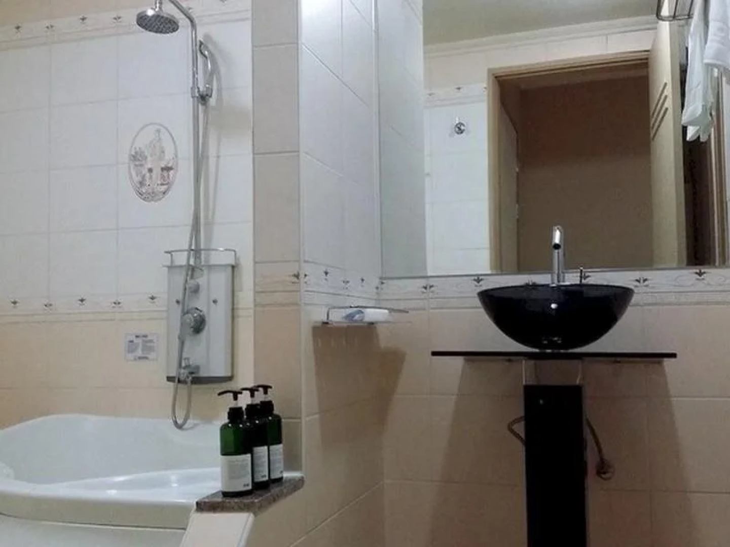 天空下酒店(Haneul Arae Hotel)