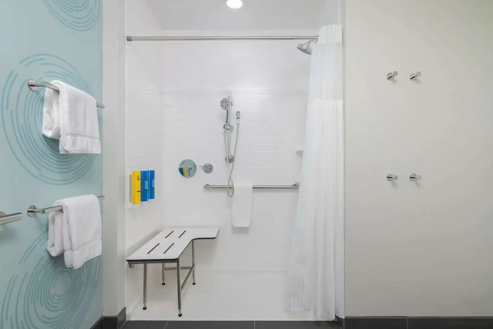 Tru By Hilton Oshkosh