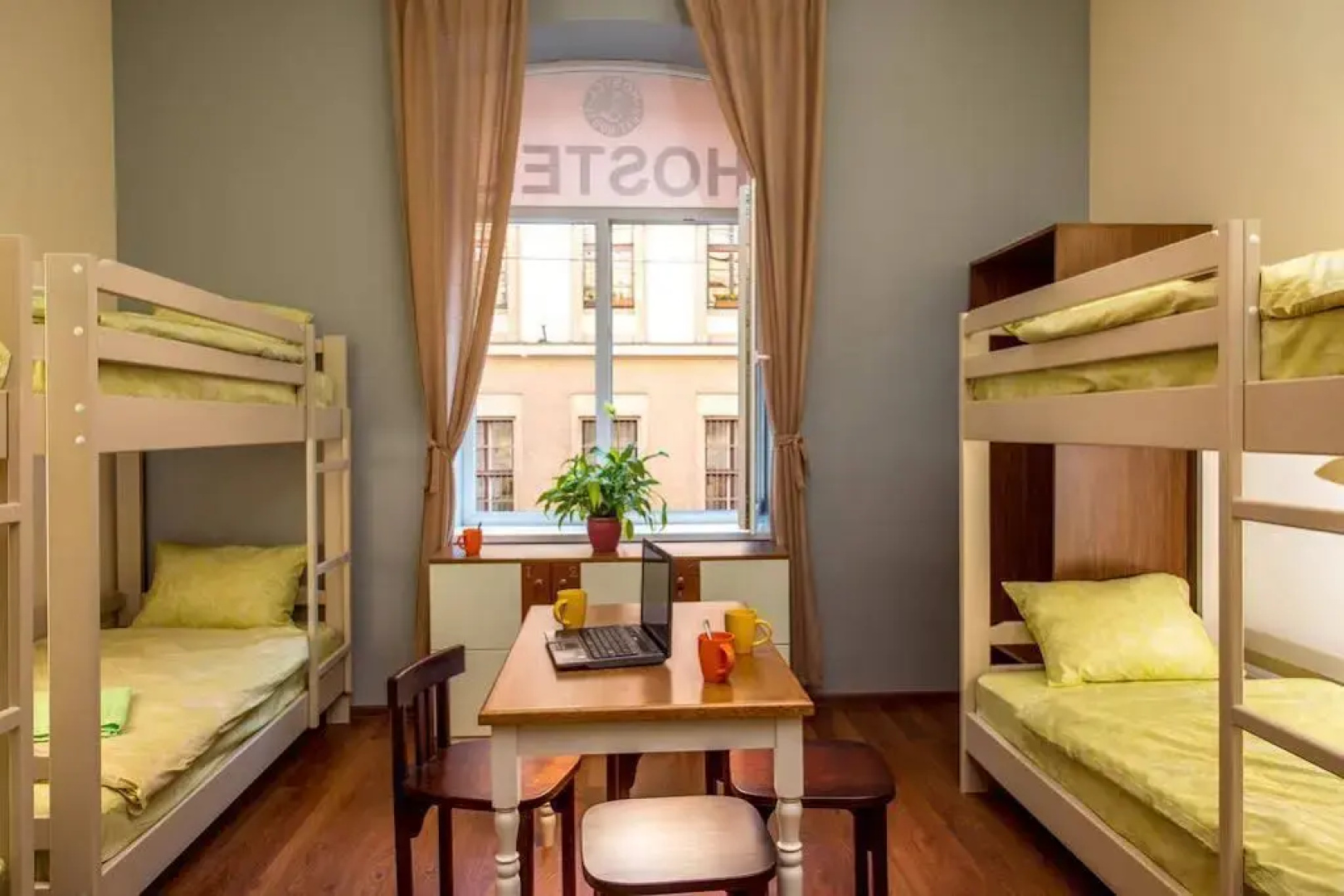 Post House Rooms