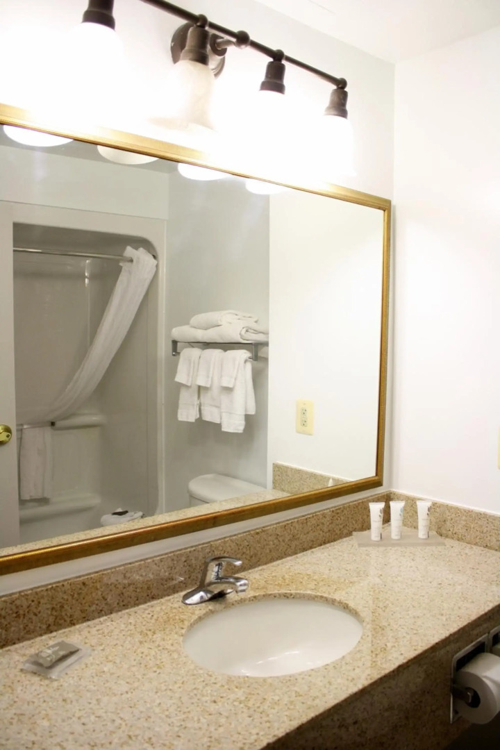 Country Inn & Suites by Radisson, BWI Airport (Baltimore), MD