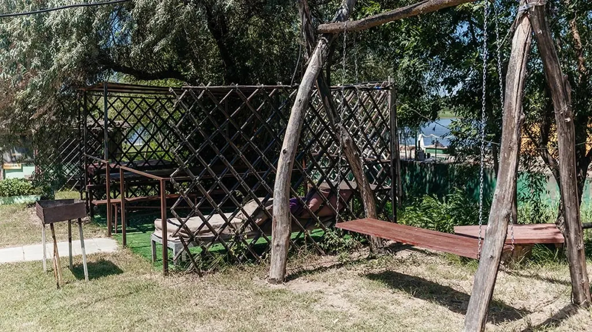 Замок (Астраханская обл)