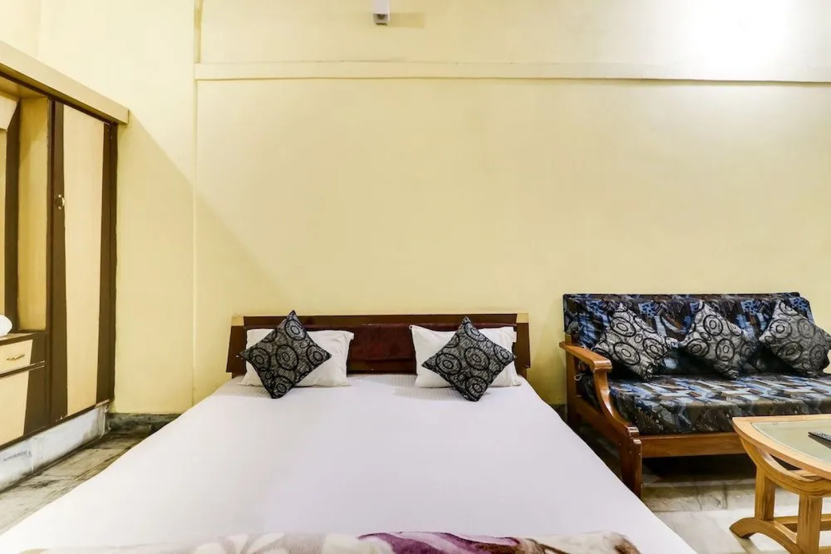 Hotel Rudraksh Residency by OYO Rooms