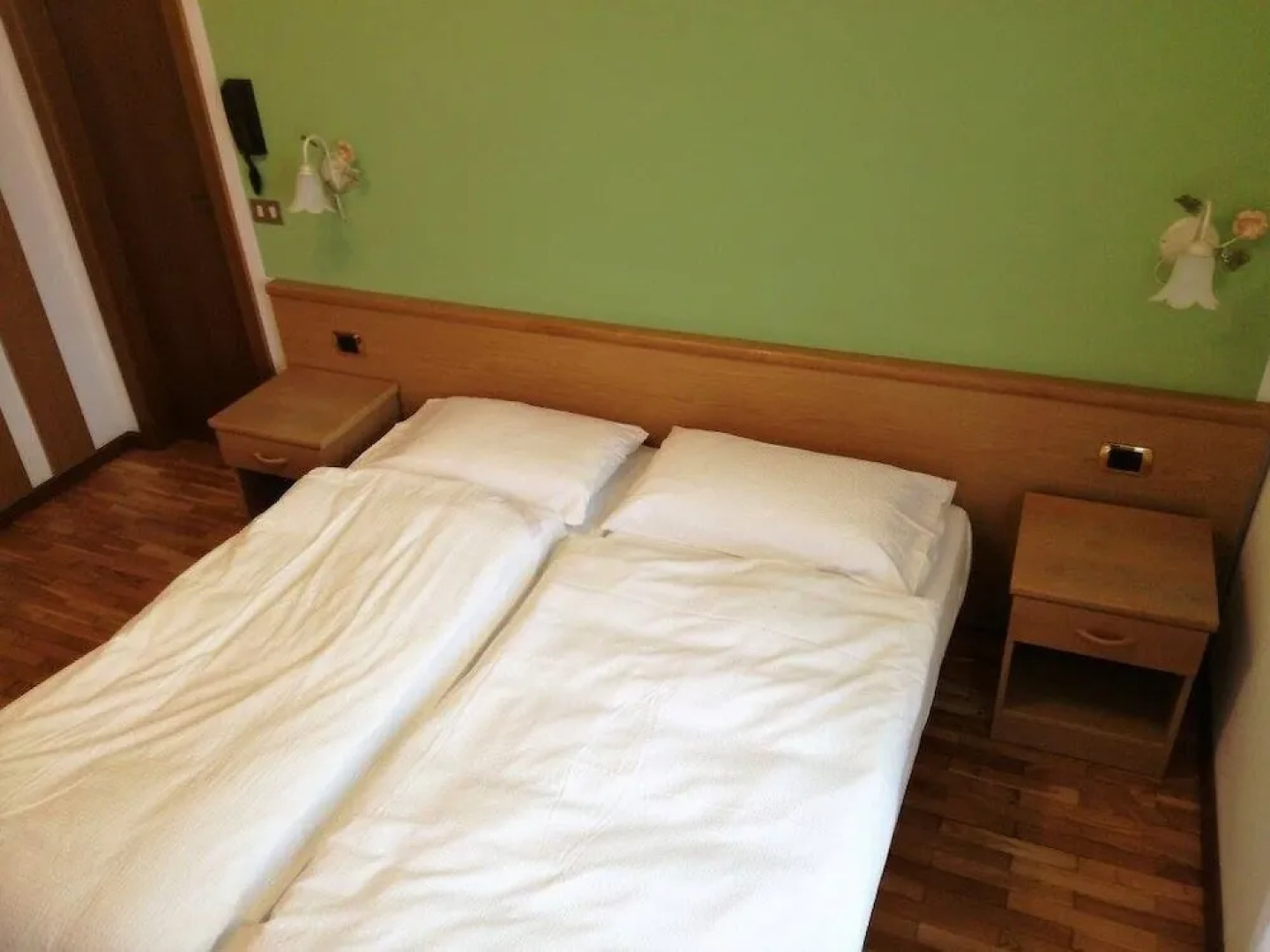 Green Base Hotel B&B