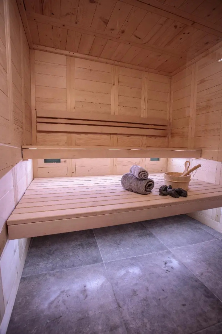 Liana Beach Hotel & Spa