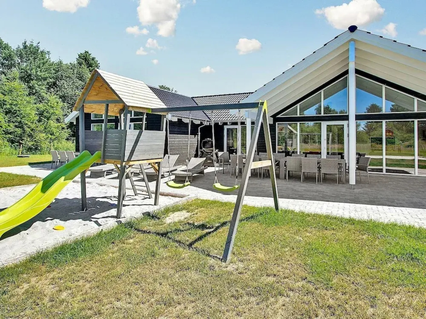 18 Person Holiday Home in Glesborg