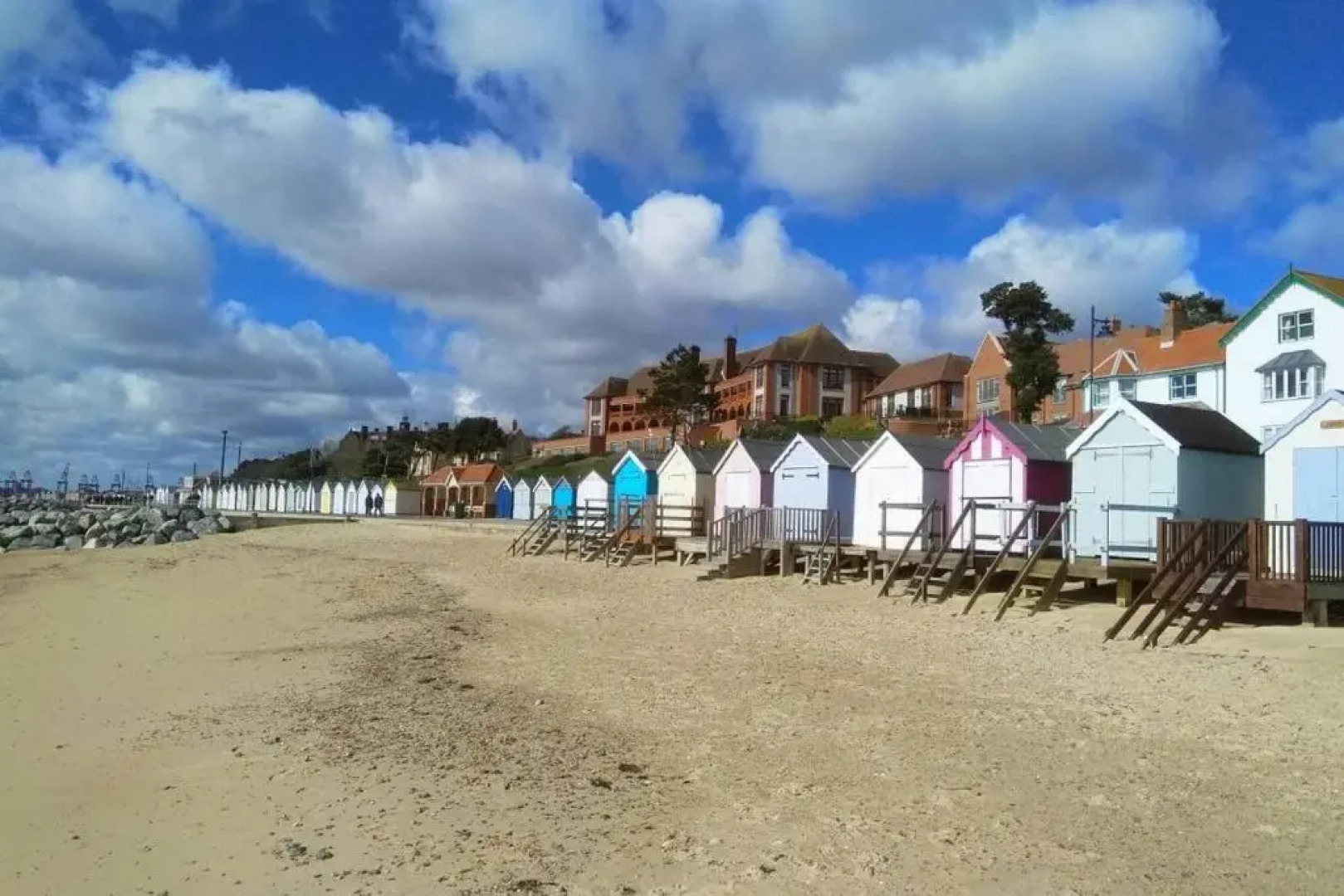 2 Bedroom Seafront Apartment