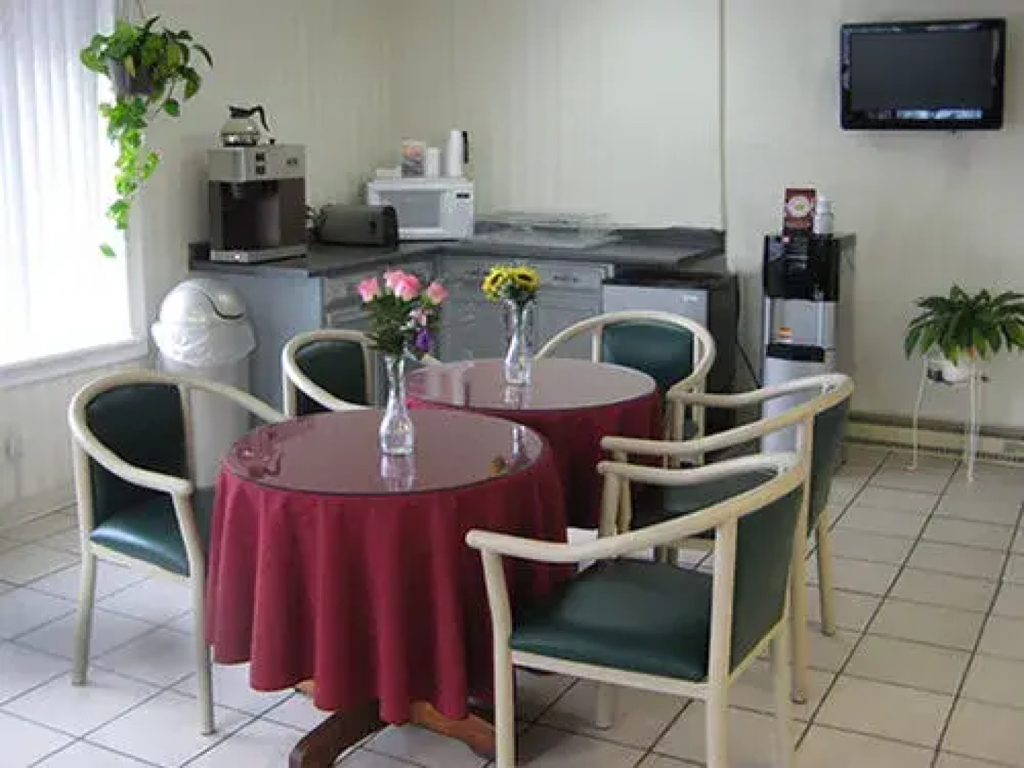 Red Carpet Inn Endicott