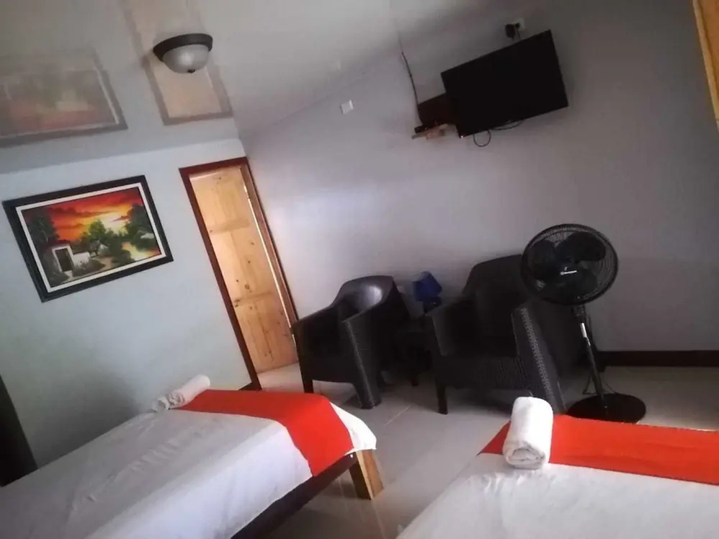 Soda y Cabinas El Parque