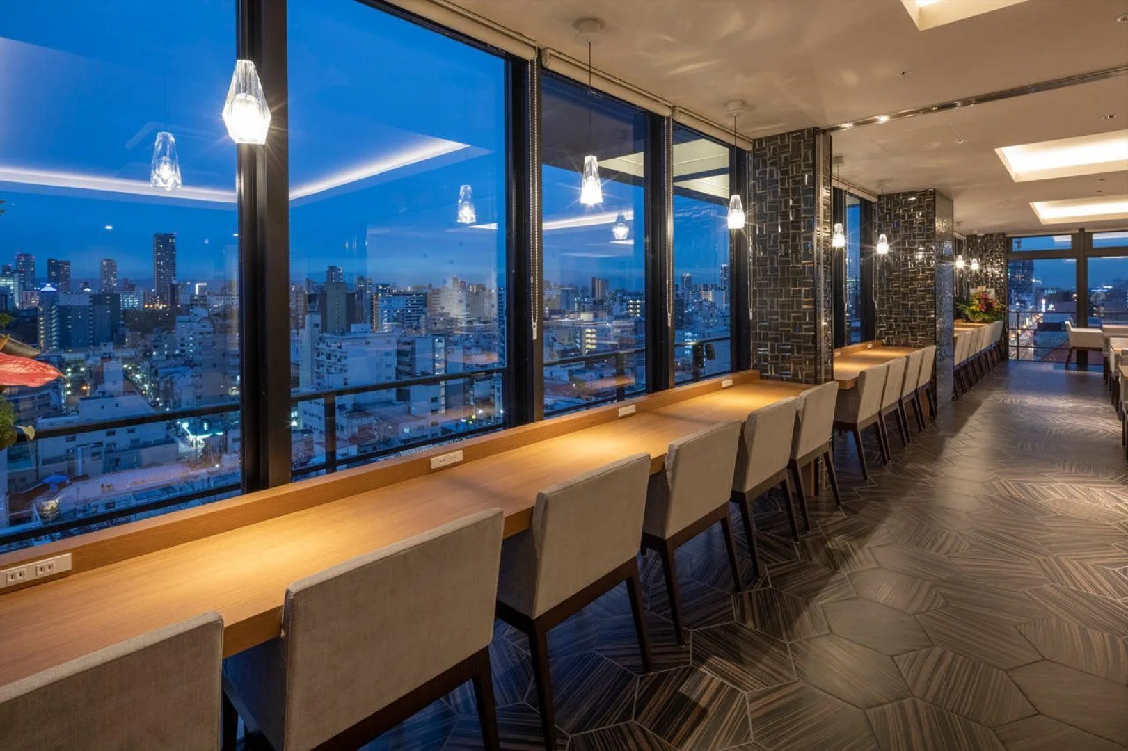 Отель The B Namba-Kuromon