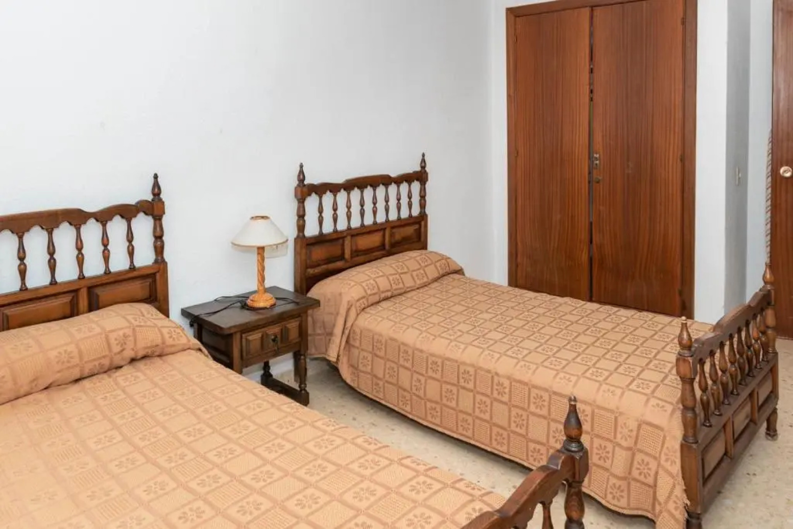 Florazar 1, Iii-A 18-C