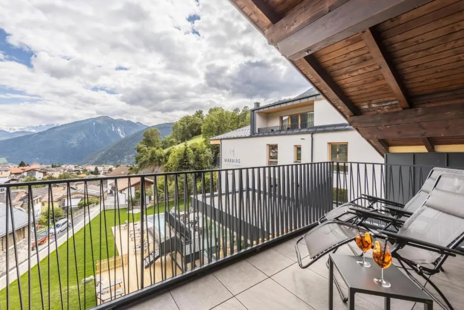 Maraias - Luxury Suites & Apartments